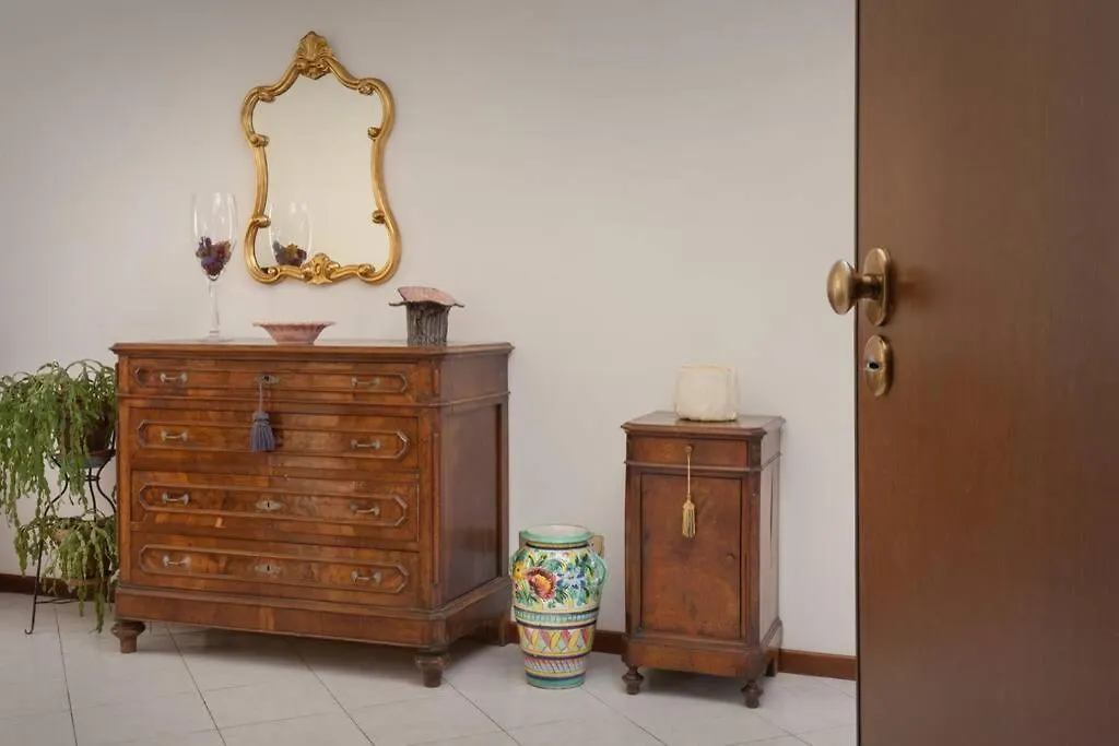 Casa Lory-Appartamento A Garda 0*, Garda (Verona) Italien