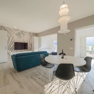 Apartmentsgarda - L'isola Blu Garda (Verona)