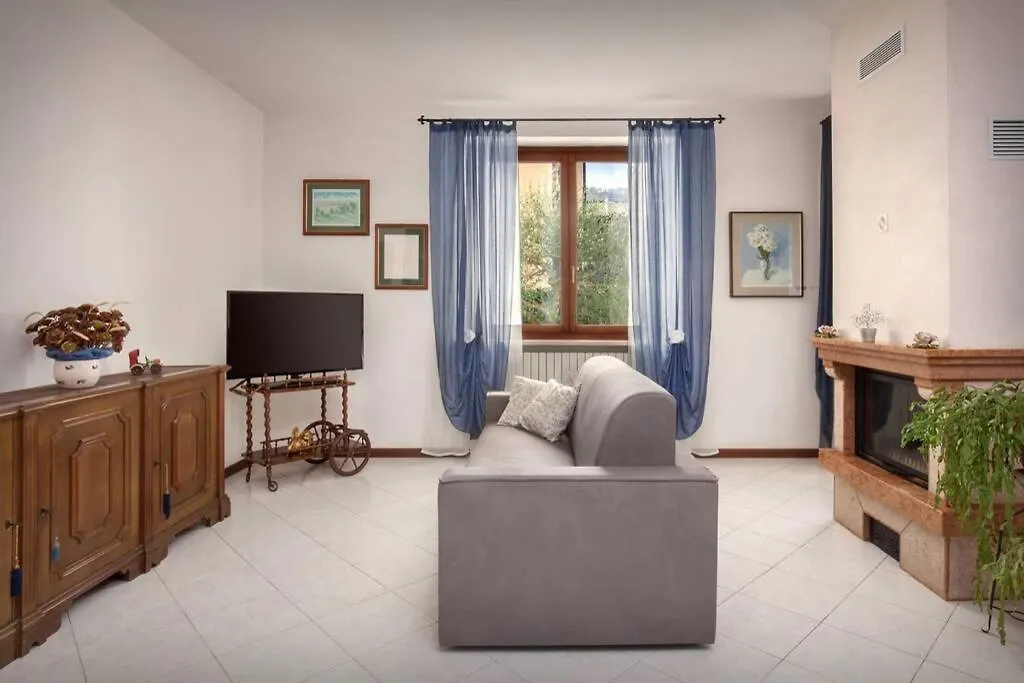 Casa Lory-Appartamento A Garda Garda  0*, Garda (Verona) Italy