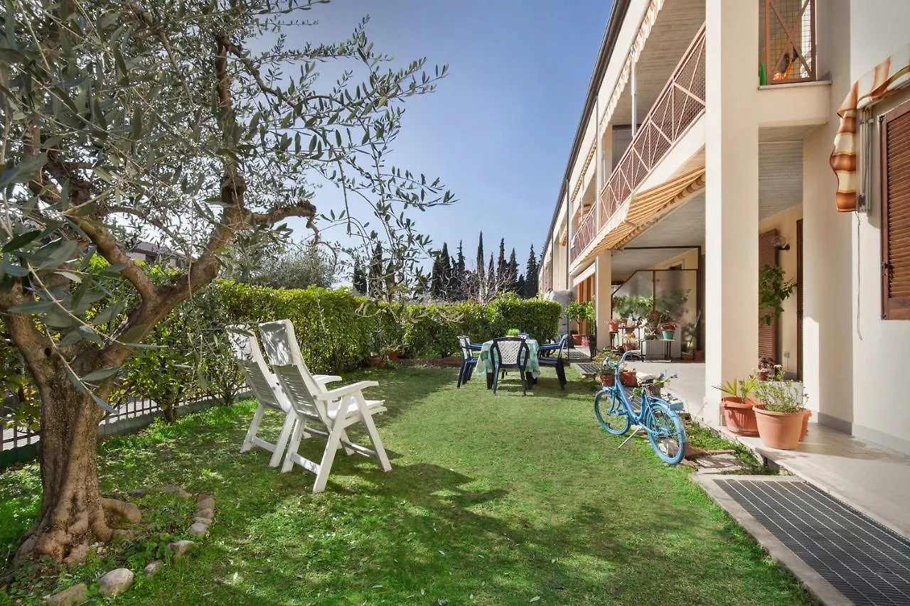 Apartment Casa Lory-Appartamento A Garda Garda